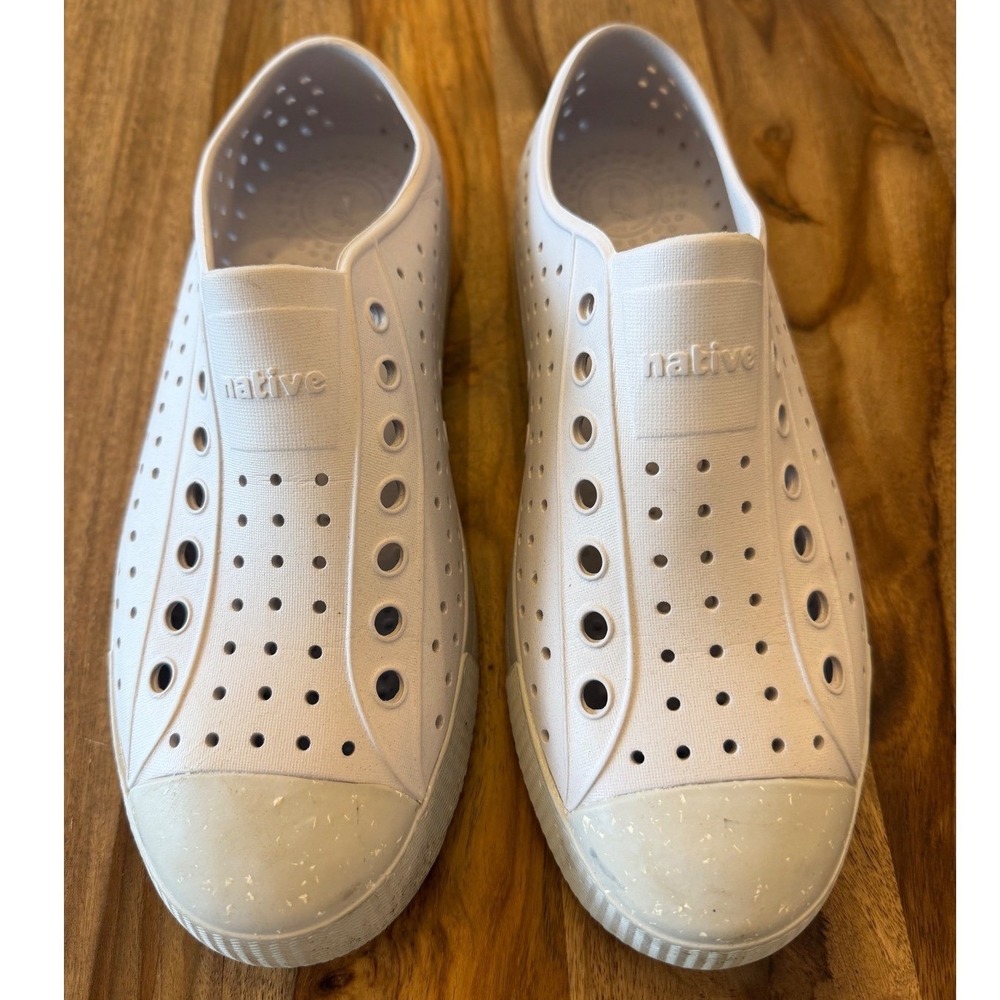 Native Jefferson Bloom White Slip‎ On Sneakers Mens 7 Womens 9 Water Shoes